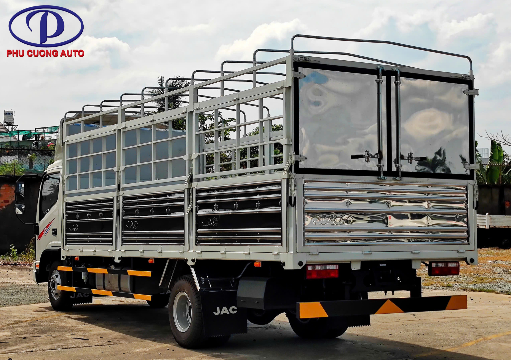 thùng xe tải jac n750plus e5 thùng bạt