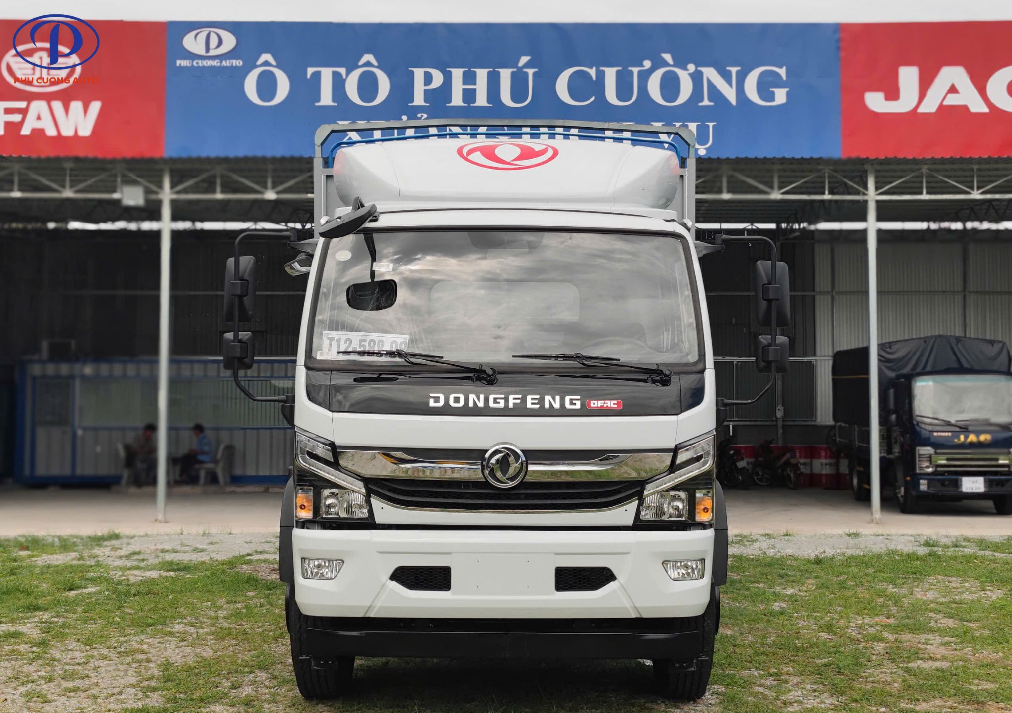 dau-cabin-xe-tai-dongfeng-captain-c-9.1-tan