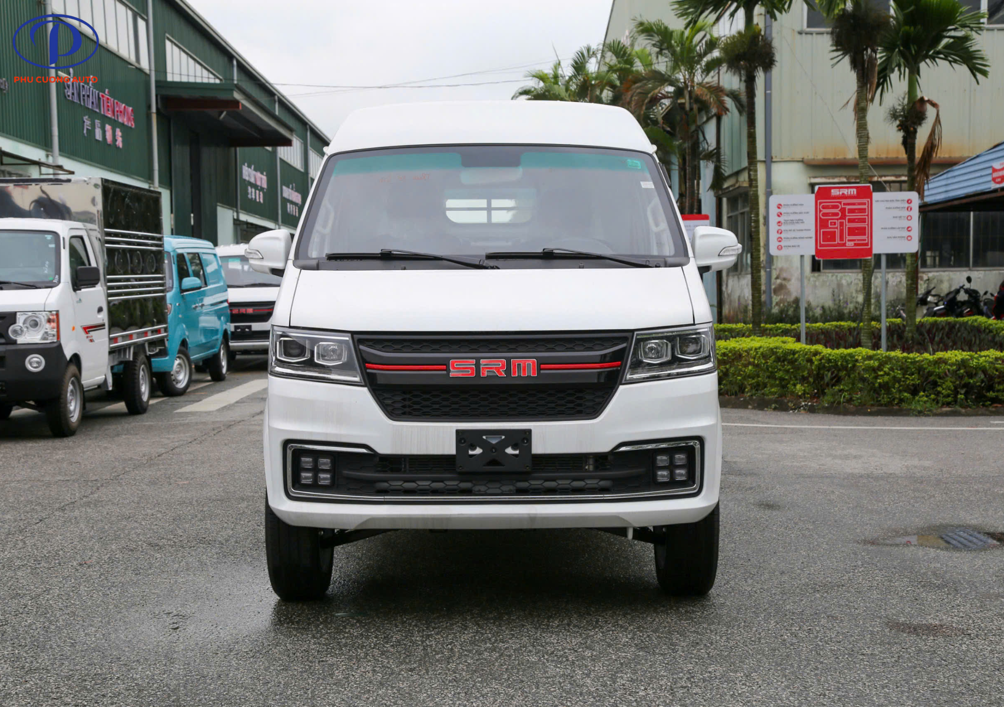 mo-ta-xe-van-srm-x30l-2-cho
