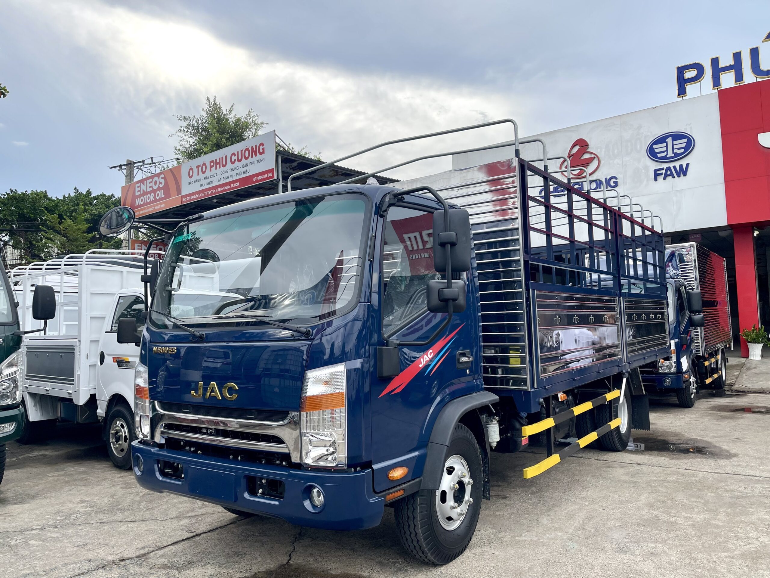 xe tải jac n500plus e5 thùng bạt