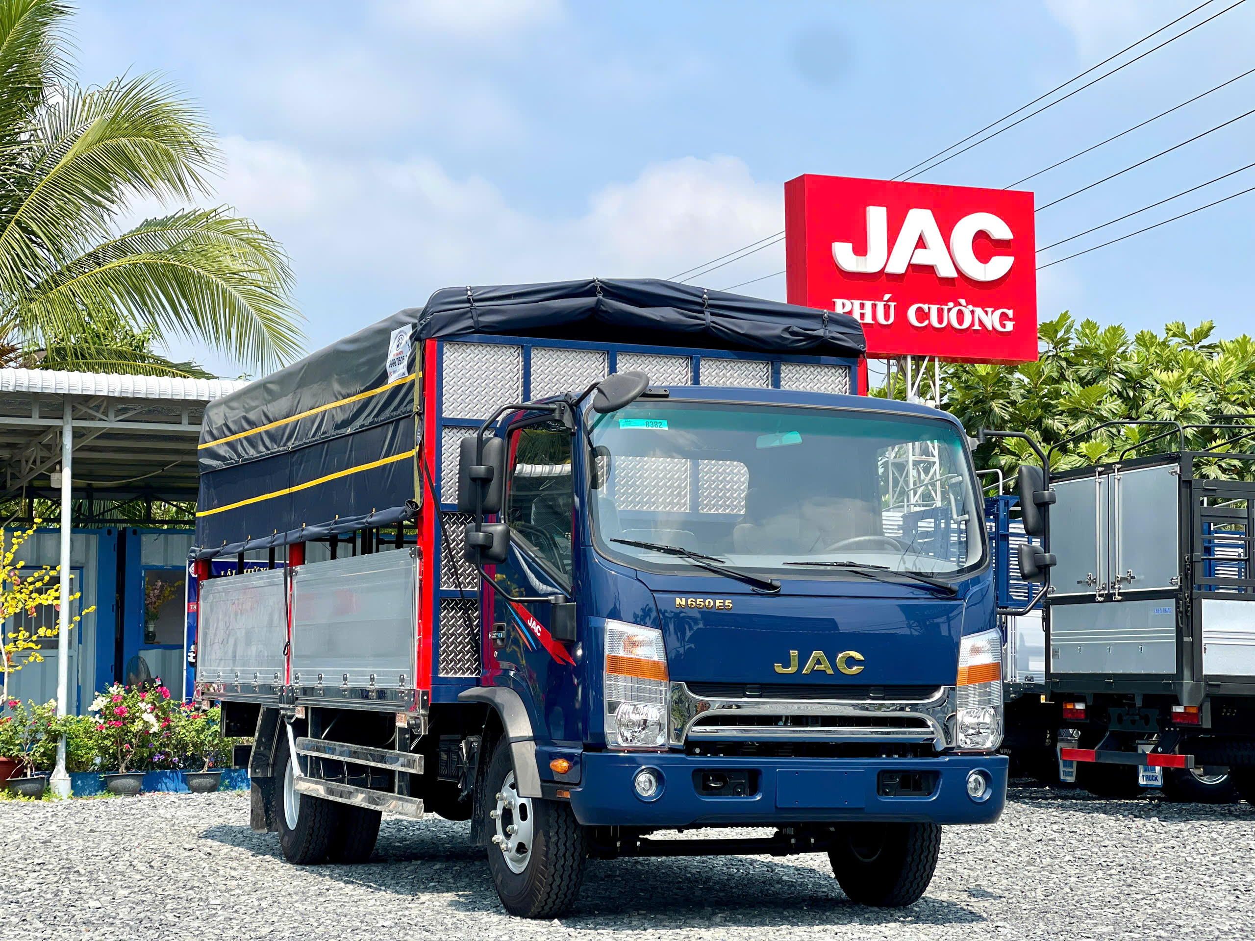 xe tải jac n350plus e5 thùng bạt bửng nhôm