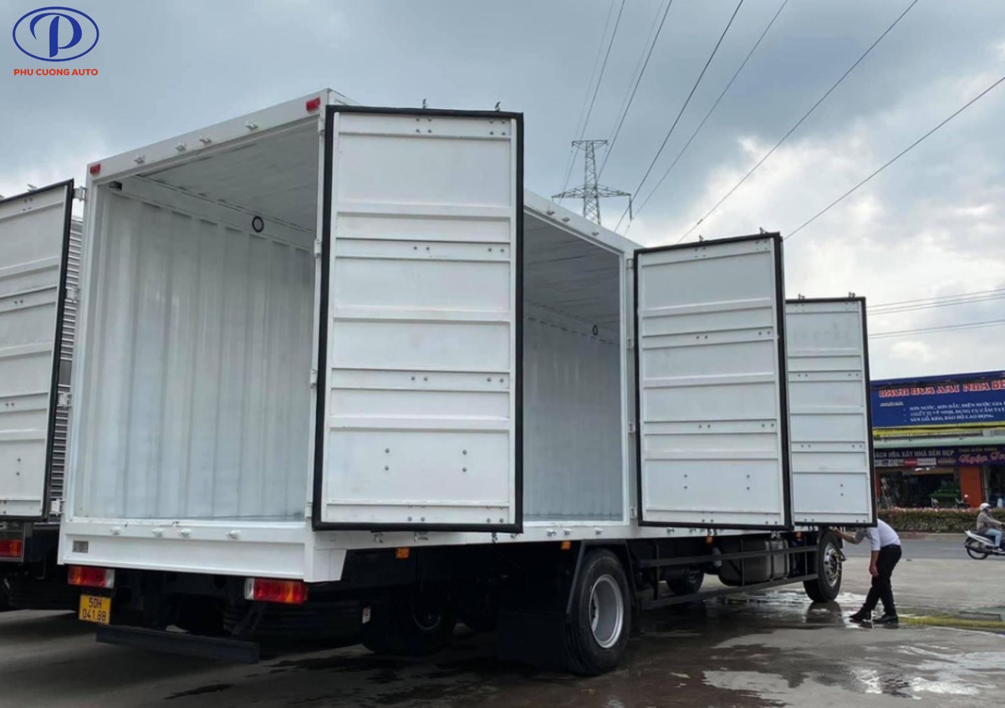 khoang-thung-xe-tai-jac-container-7.2-tan
