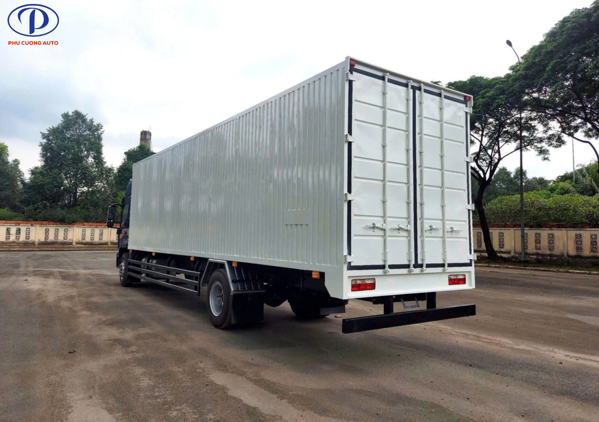 khoang-thung-xe-tai-jac-thung-container-10m