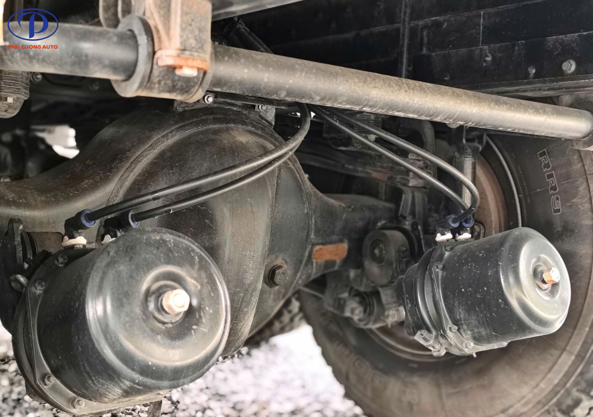 cau-xe-dongfeng-4-chan