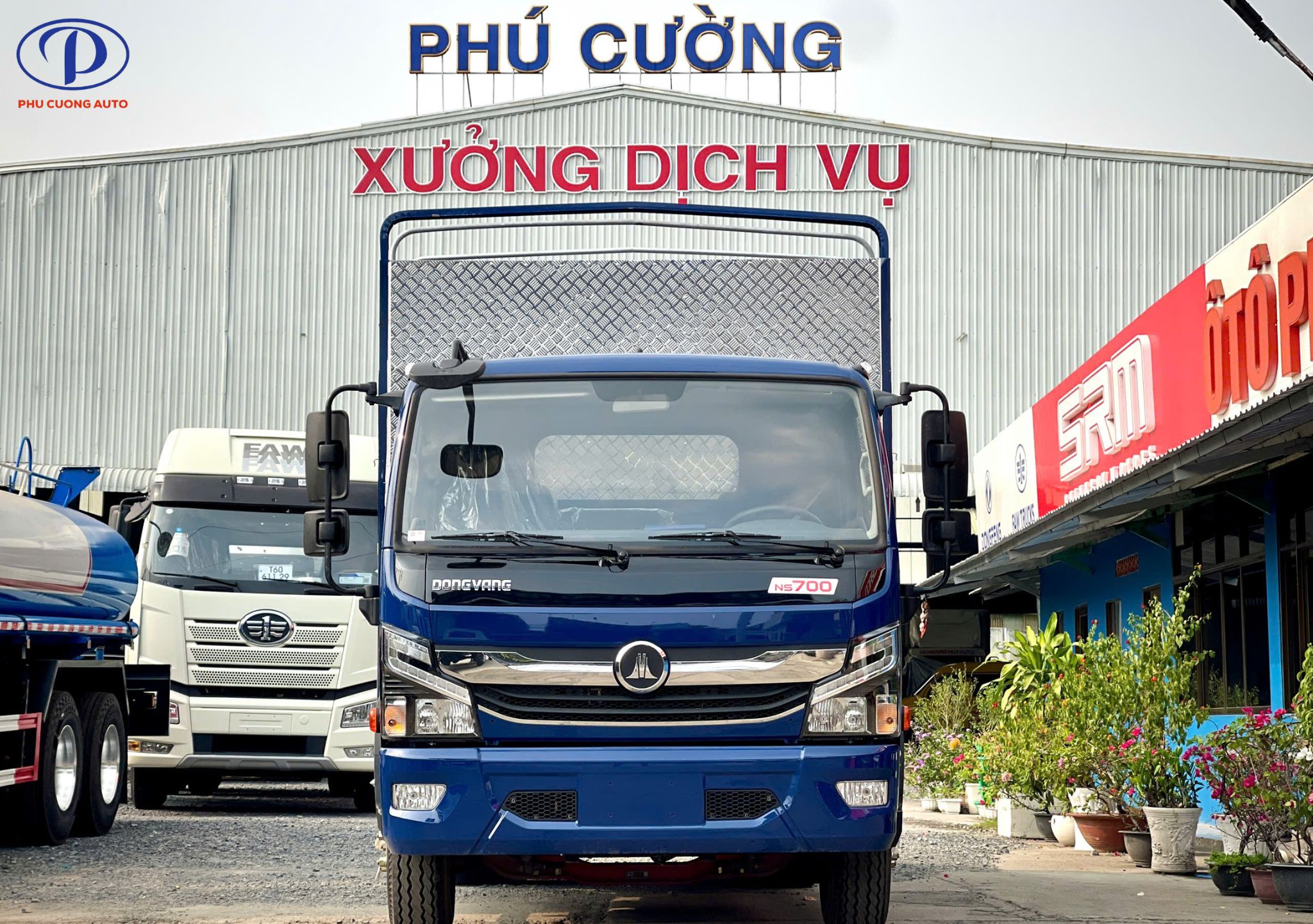 dau-cabin-xe-tai-dong-vang-ns700-thung-bat