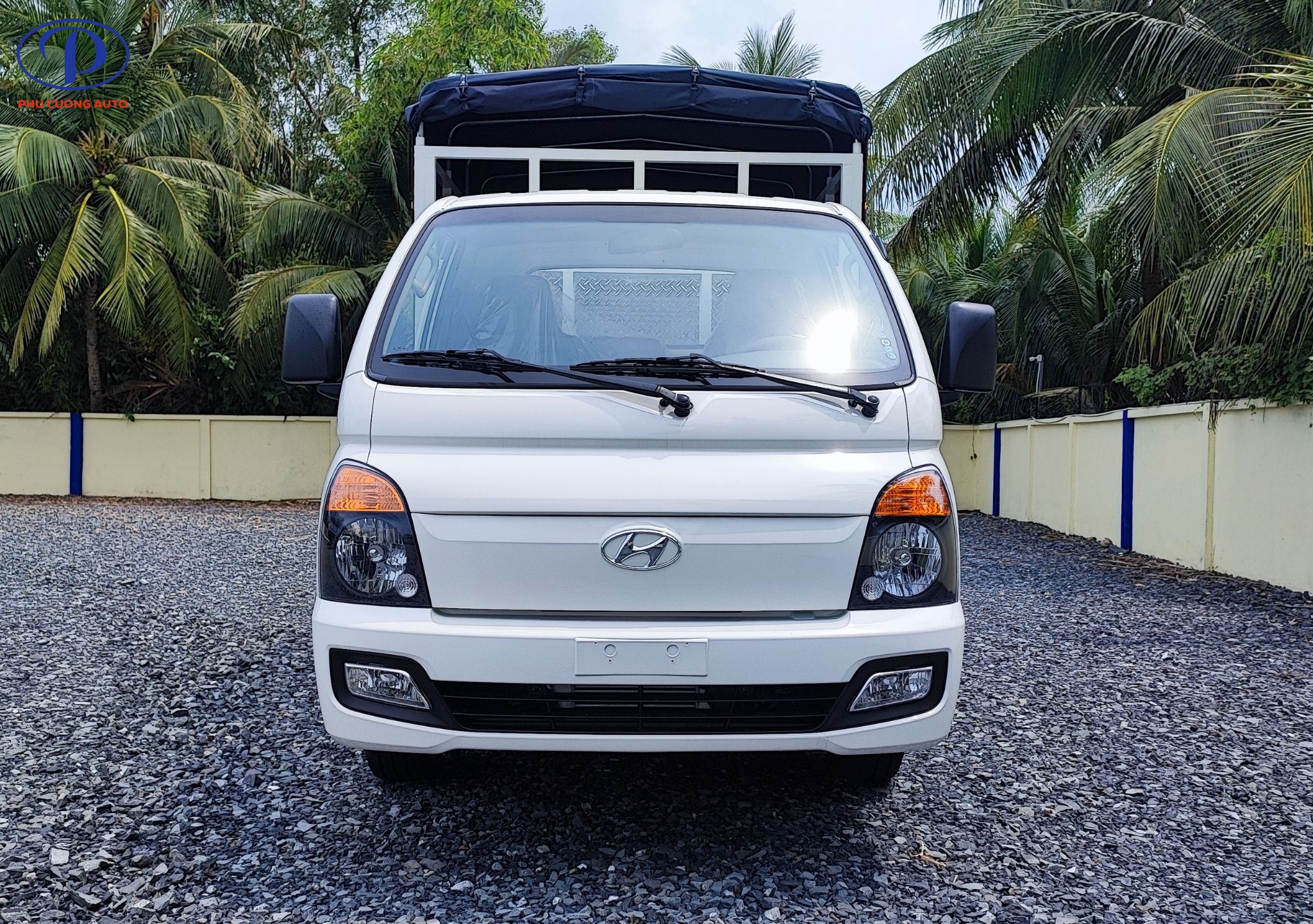 dau-cabin-hyundai-1.5-tan-thung-bat