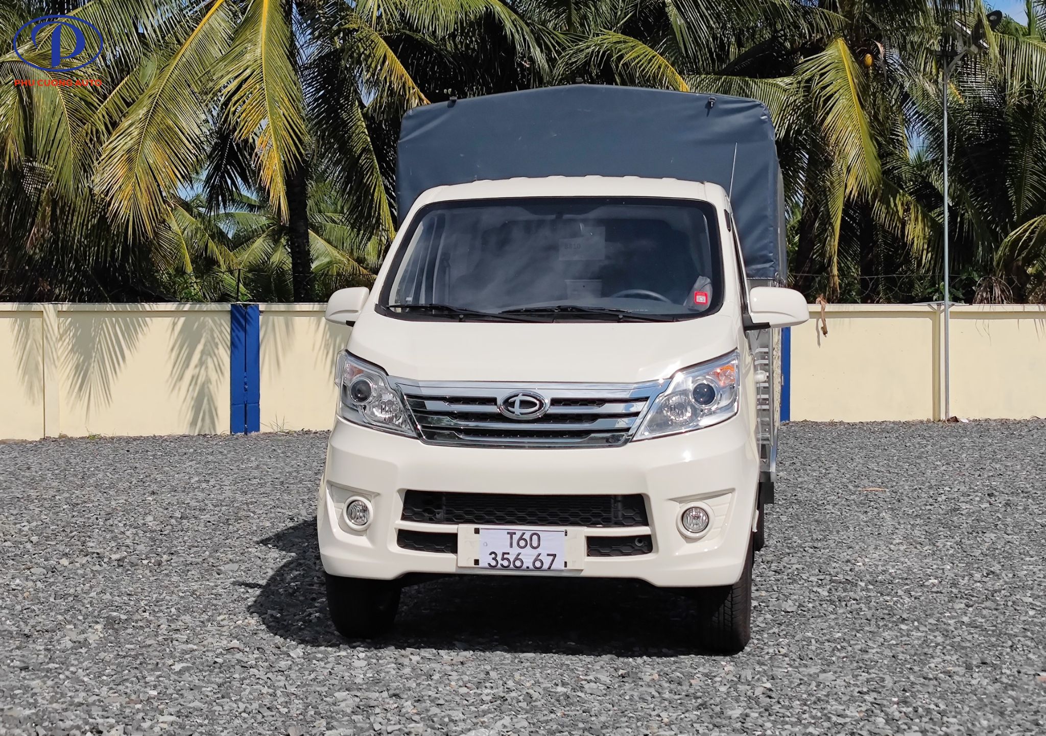 dau-cabin-xe-tai-tera-100s-thung-bat