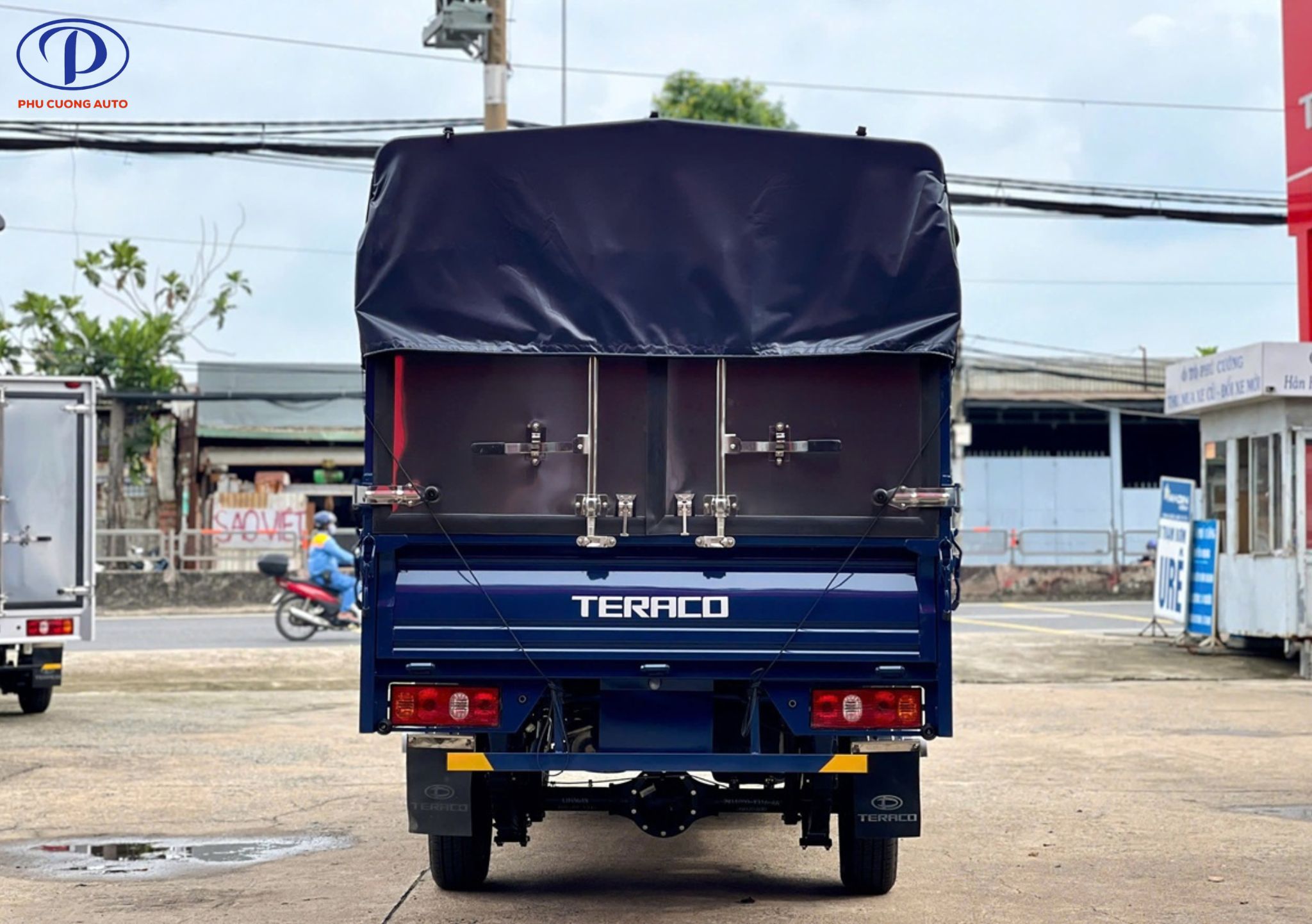 duoi-xe-tai-tera-star-plus-thung-bat