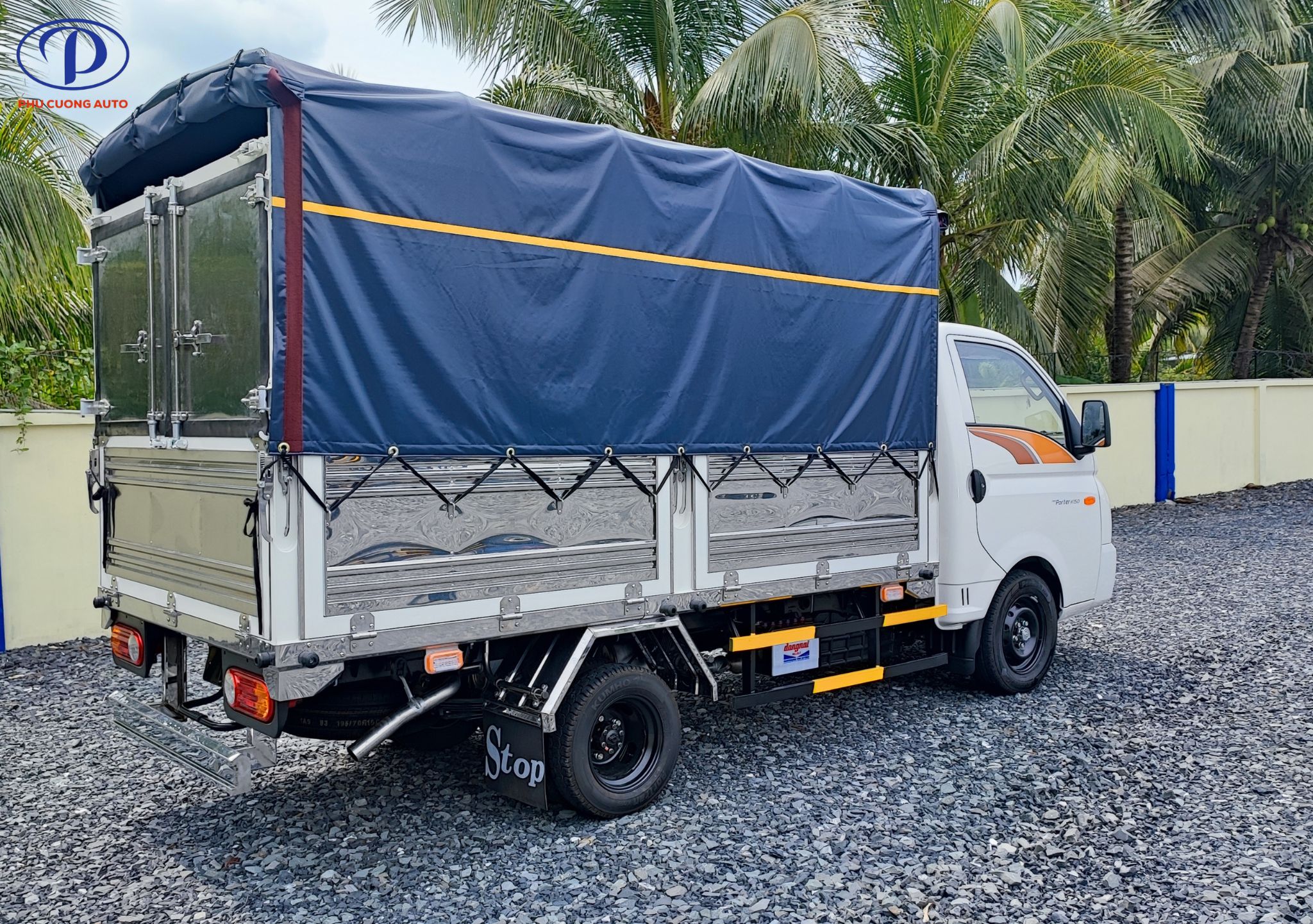 khoang-thung-bat-1.5-tan-xe-hyundai