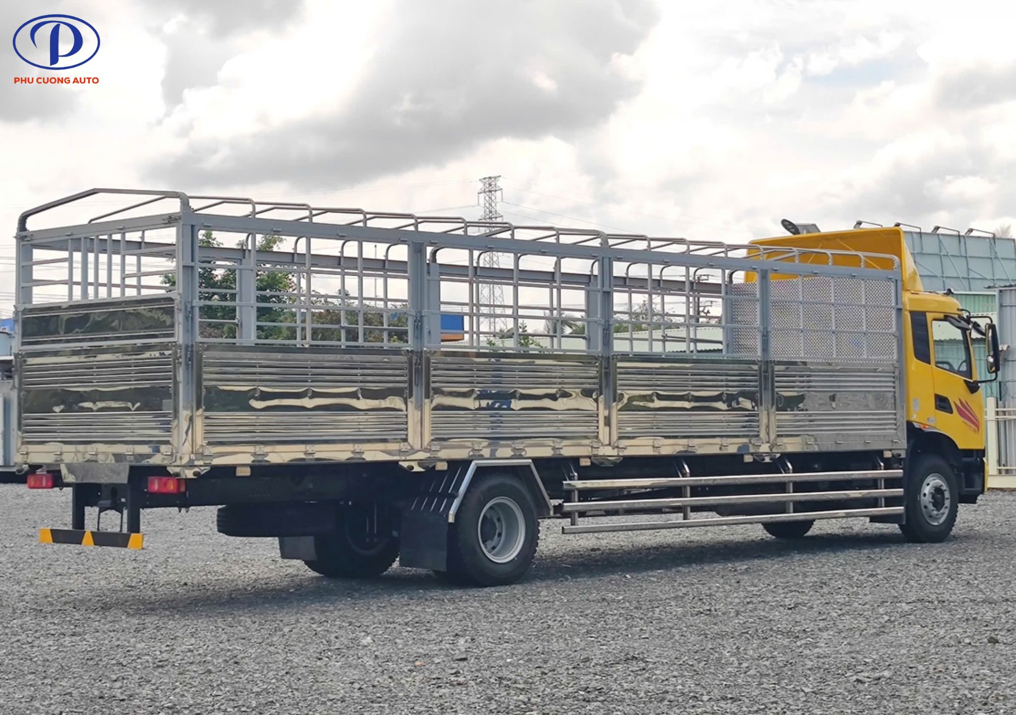 khoang-thung-bat-9m9-xe-dongfeng-kr180