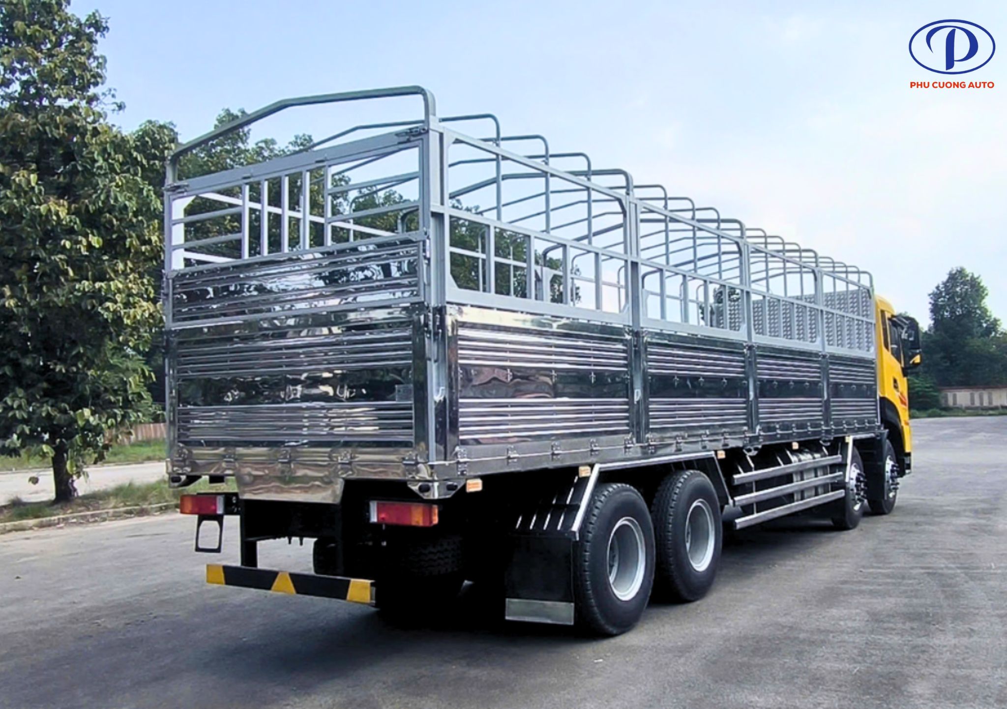 khoang-thung-xe-tai-dongfeng-17.9-tan