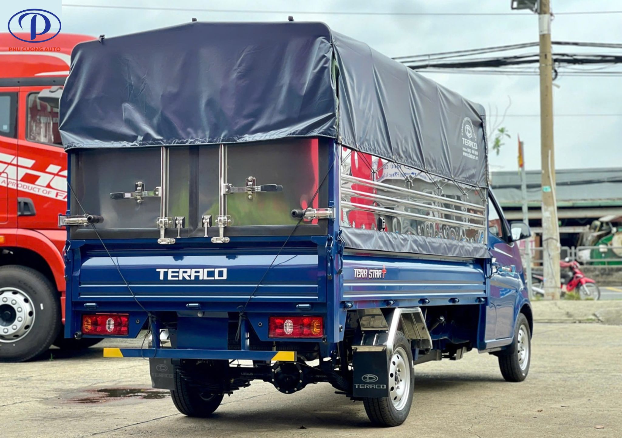 khoang-thung-xe-tai-tera-1.25-tan-thung-bat