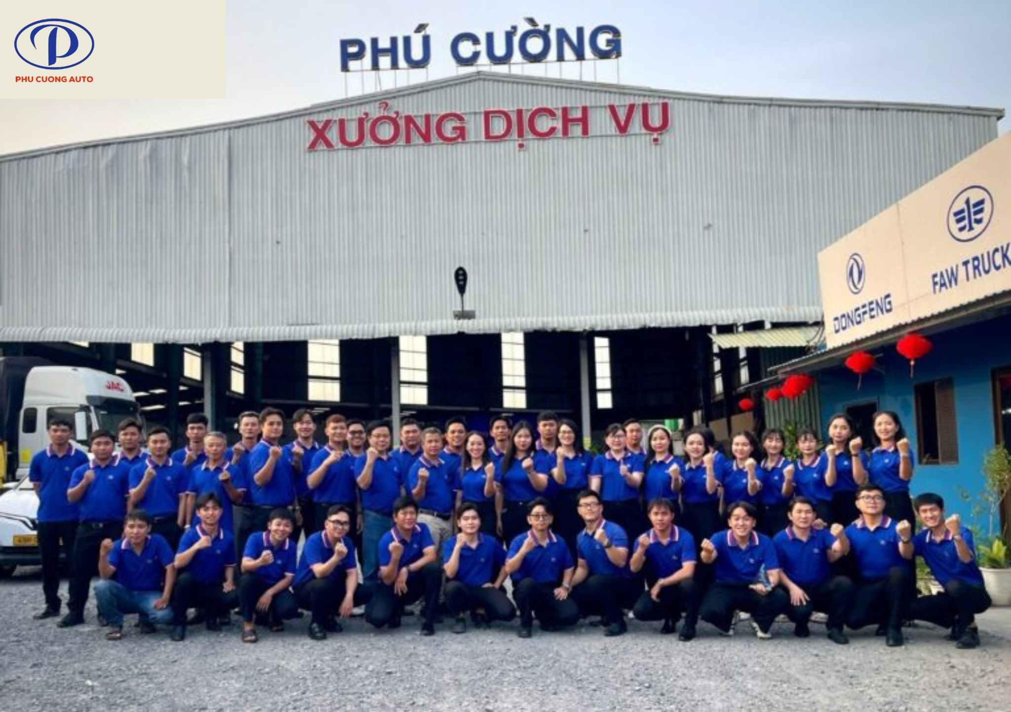 anh-tap-the-nhan-vien-phu-cuong